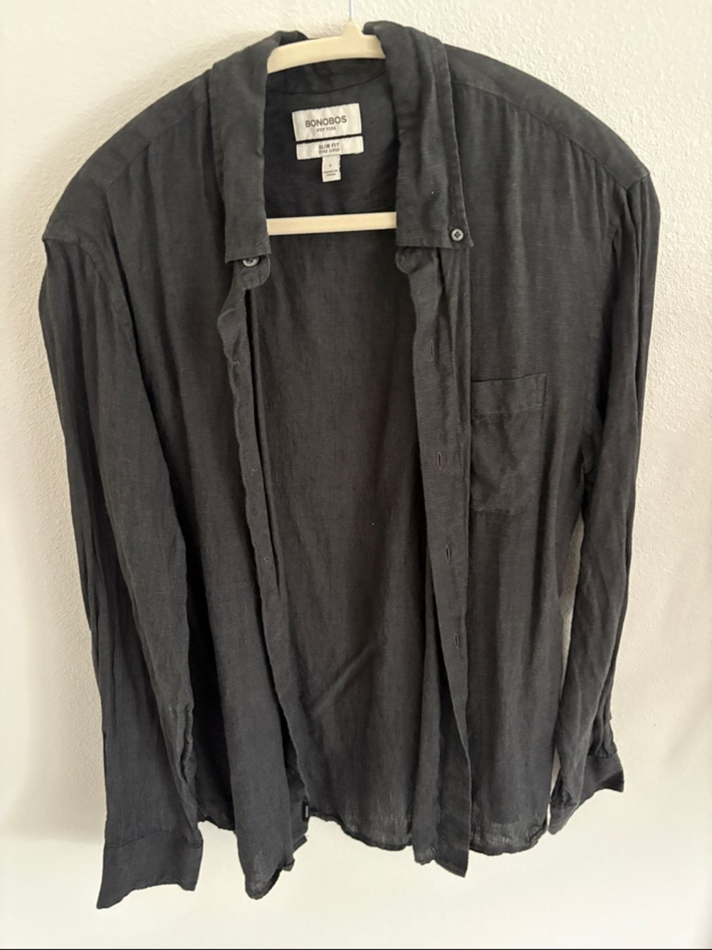Bonobos Charcoal Linen Lightweight Long-Sleeve Button Up Shirt. Slim fit.